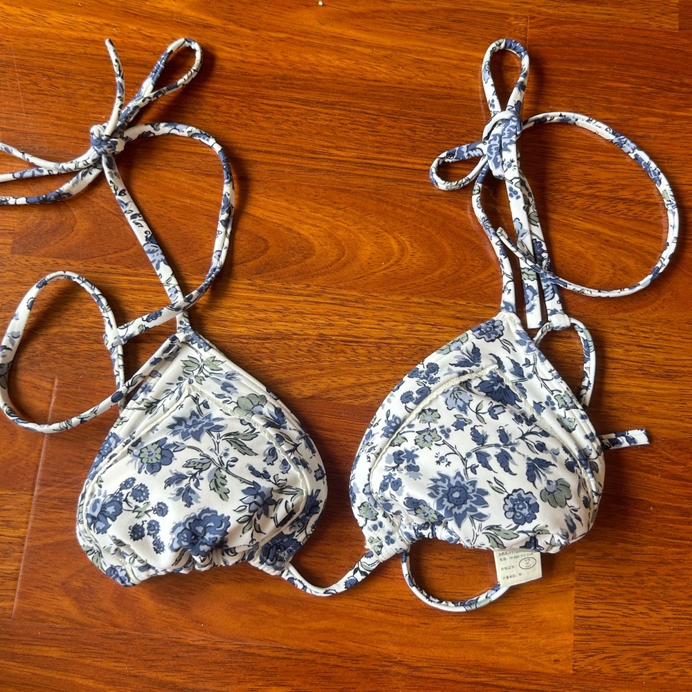 Abercrombie tie-shoulder Bikini Top with lace detail